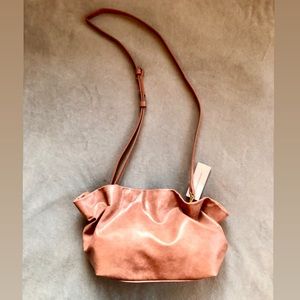 Pink Anthropologie Clamshell purse NWT! 🌸